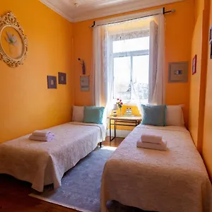  Hostel Angels